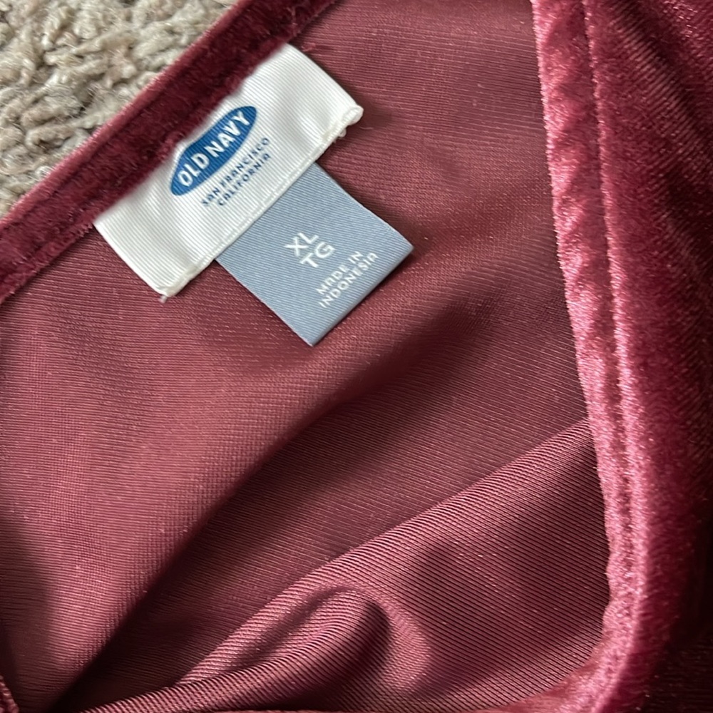 Velvet Tanktop - Picture 3 of 3